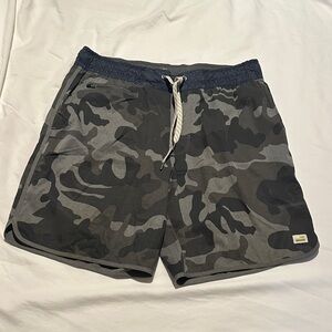 Vuori Camouflage Swim Shorts, Sz m, 7”